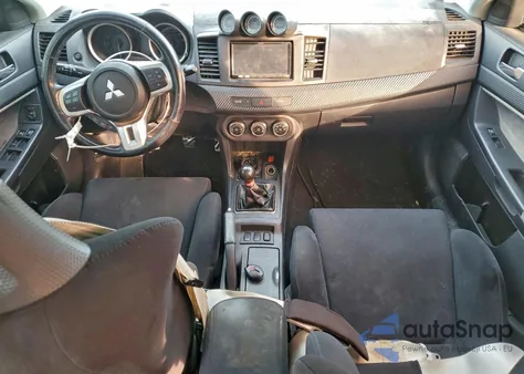 2011 Mitsubishi Lancer Evolution Gsr z USA, uszkodzony, nr VIN JA32W8FV9BU025322